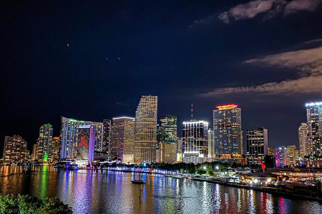 Miami Sunset City View Екстериор снимка